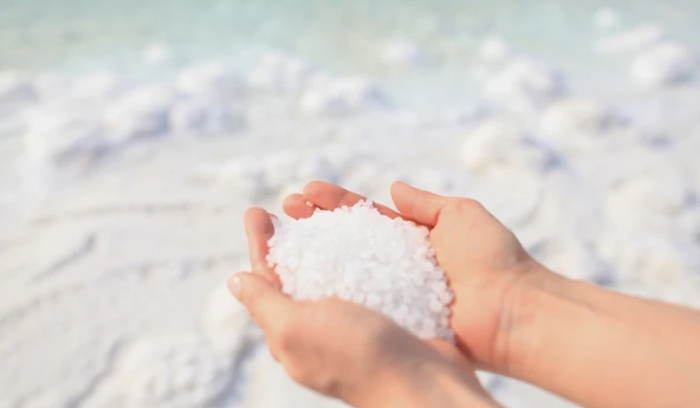 درمان پسوریازیس ناخن با نمک دریای مرده